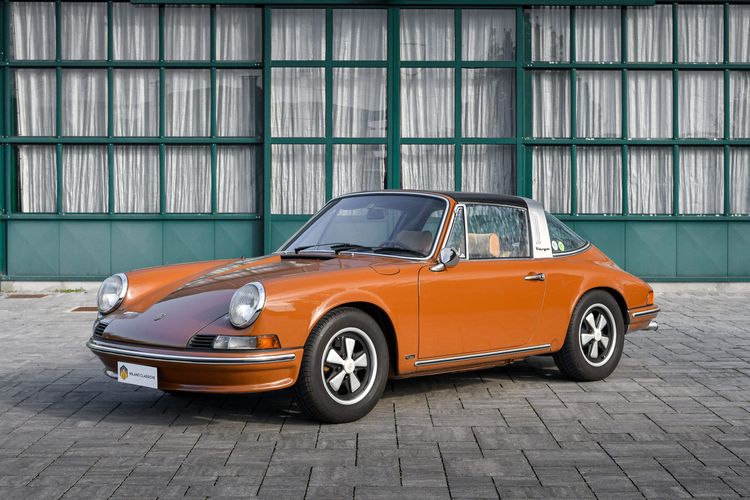 Porsche 911 2.4 T Targa