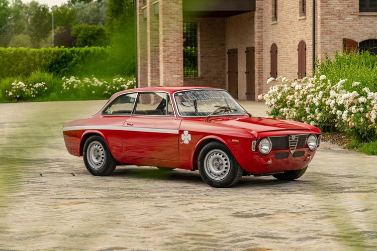 Alfa Romeo GTA 1300 Junior
