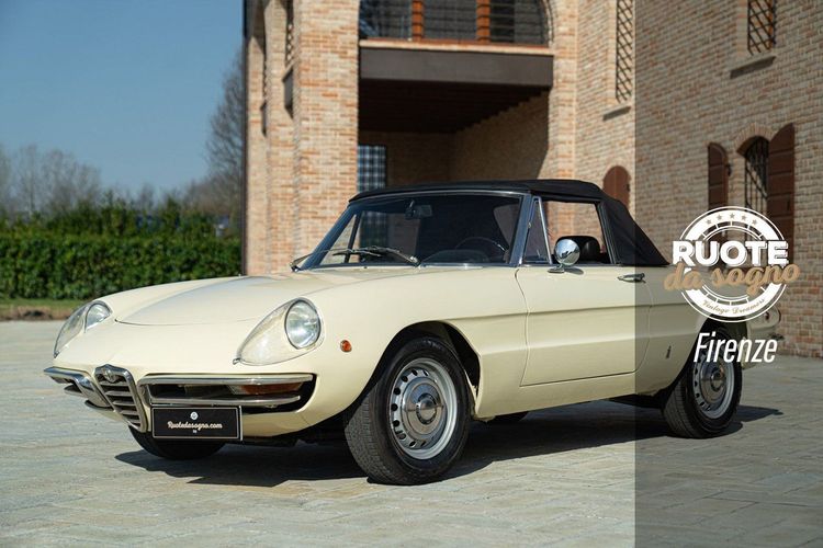 Alfa Romeo SPIDER 1750 VELOCE "OSSO DI SEPPIA"