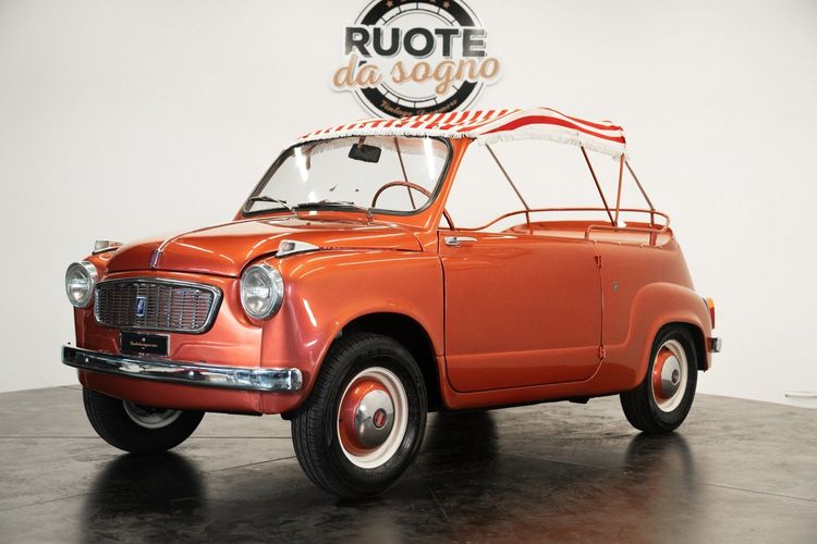 Fiat 600 "Maggiolina" by Francis Lombardi