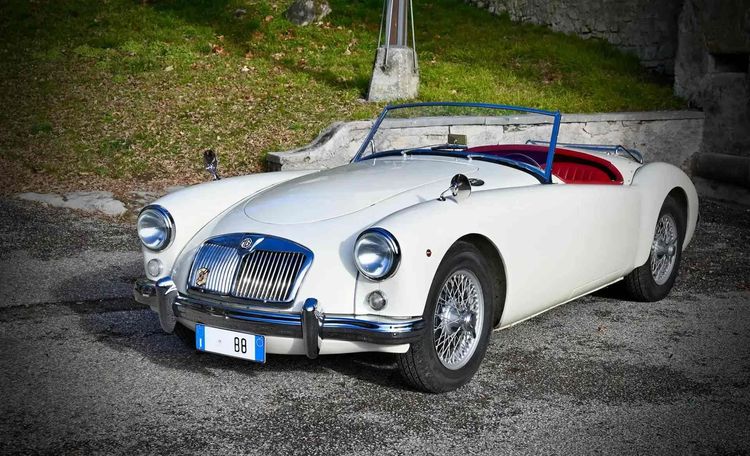 MG MGA