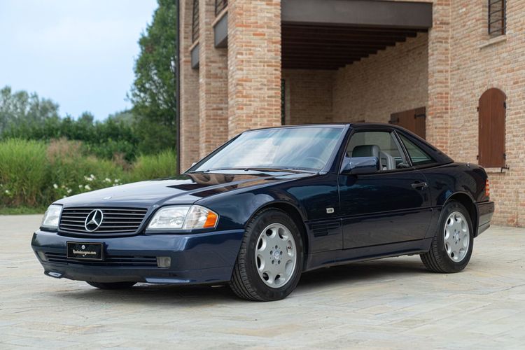 Mercedes-Benz SL 320