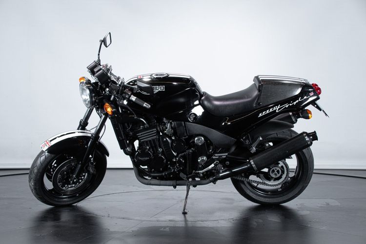 Triumph SPEED TRIPLE