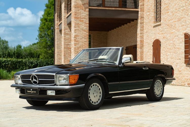 Mercedes-Benz 300 SL