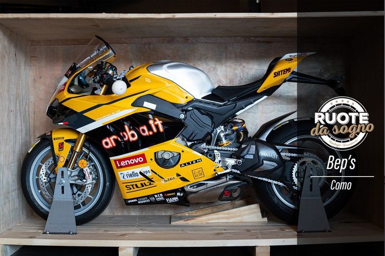 Ducati PANIGALE V4 S BAUTISTA 2023 WORLD CHAMPION REPLICA